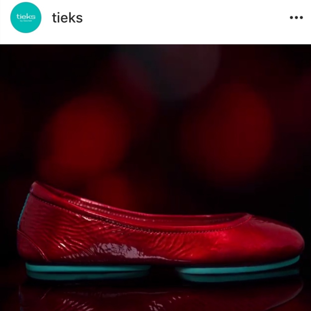 BNWB Red Diamond Tieks size 6